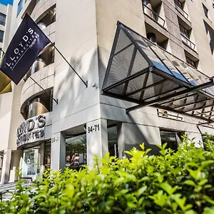 Aparthotel Lloyds Apartasuites Parque 93